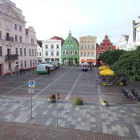 Am Markt - Ein Zuhause Mit Aussicht Güstrow